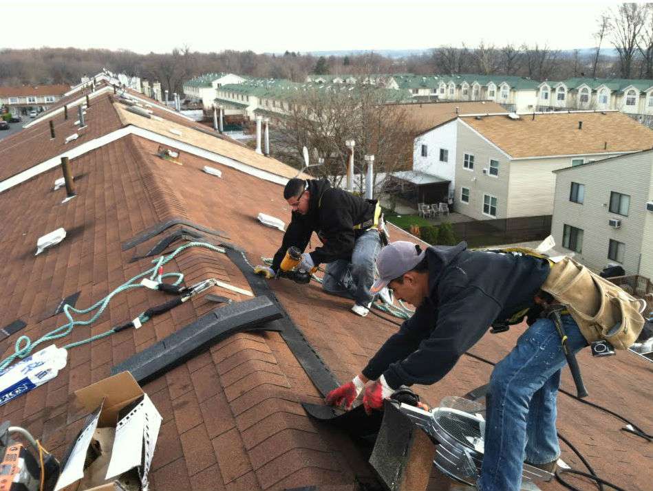 Centreville Roofers | 14821 Cranoke St, Centreville, VA 20120, USA | Phone: (703) 457-9792