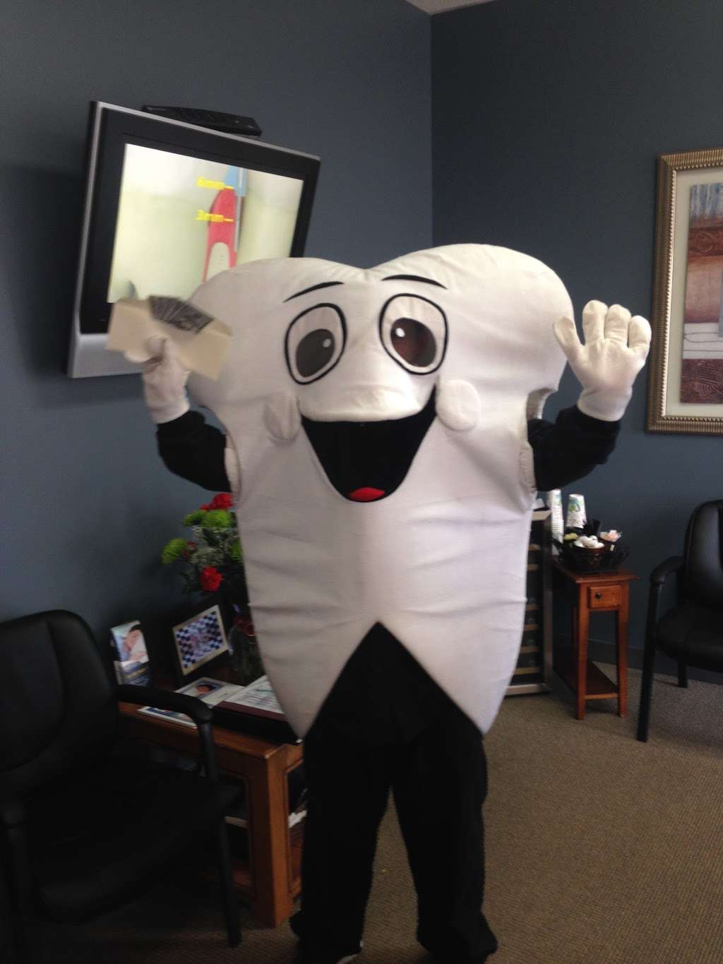 Neu Family Dental | 573 Dundee Ave, East Dundee, IL 60118 | Phone: (224) 484-0227