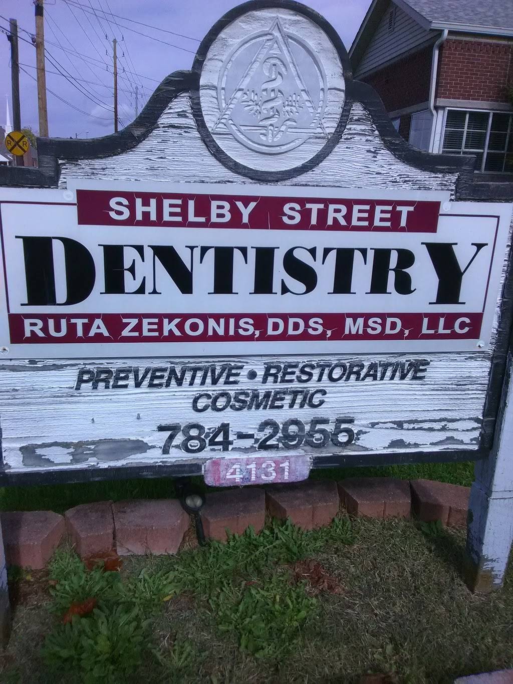 Shelby Street Dentistry | 4131 Shelby St, Indianapolis, IN 46227, USA | Phone: (317) 784-2955