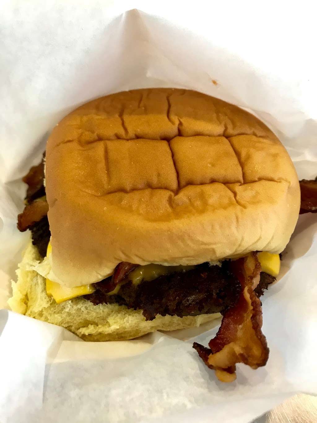 Custom Burgers | George Bush Intercontinental Airport, Terminal E International Departures (Upper Level), Houston, TX 77032, USA