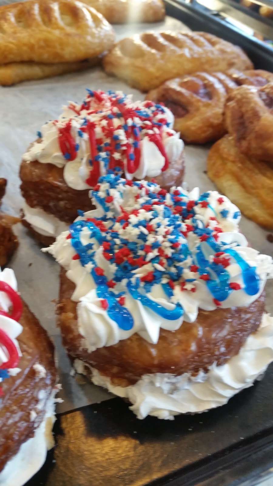 Yum Yum Donuts | 8918 Limonite Ave, Riverside, CA 92509, USA | Phone: (951) 685-9517