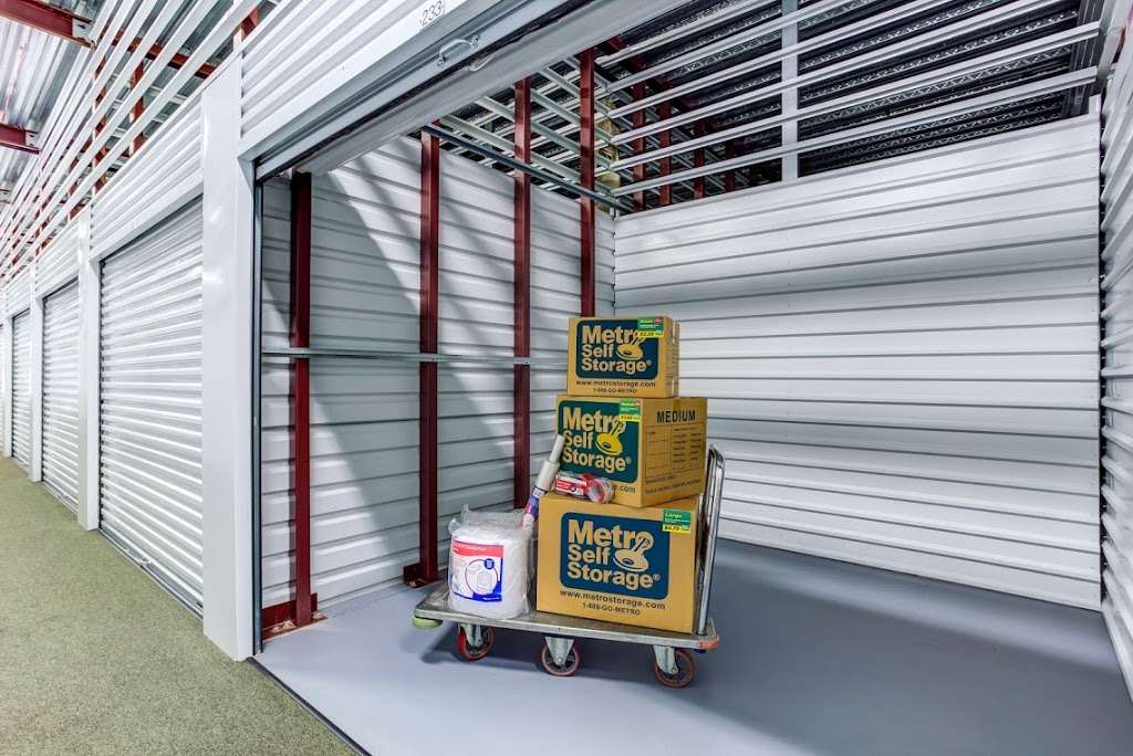 Metro Self Storage | 13000 Rockland Rd, Lake Bluff, IL 60044 | Phone: (224) 552-1079