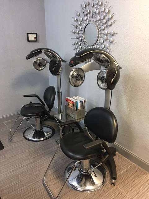 Sammys Salon and Spa | 20669 W Lake Houston Pkwy, Atascocita, TX 77346, USA | Phone: (281) 812-6164