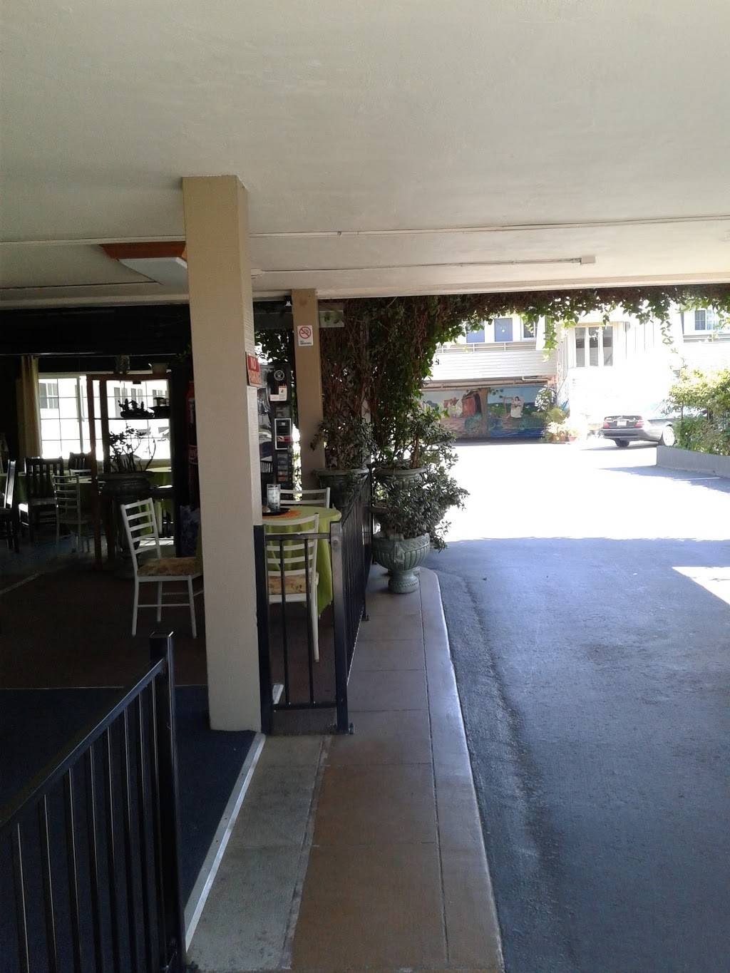 Stanford Motor Inn Palo Alto | 3305 El Camino Real, Palo Alto, CA 94306, USA | Phone: (650) 493-3153