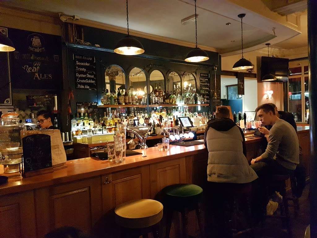 The White Hart Brew Pub | 1 Mile End Rd, London E1 4TP, UK | Phone: 020 7790 2894