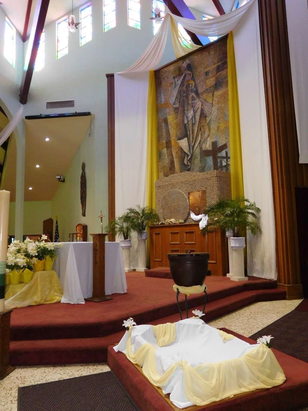 Our Lady of the Miraculous Medal Catholic Church | 820 N Garfield Ave, Montebello, CA 90640, USA | Phone: (323) 725-7578