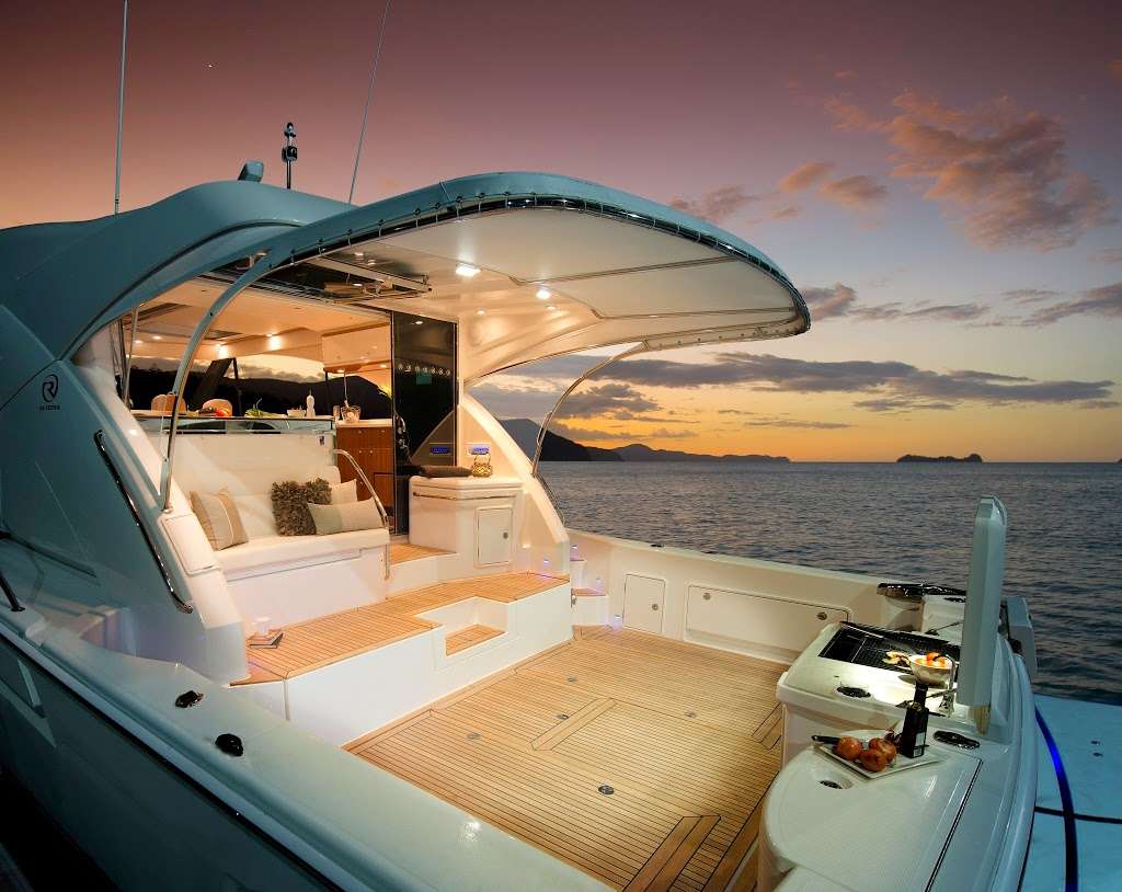 Grande Yachts International - Dania Beach | 821 NE 3rd St, Dania Beach, FL 33004, USA | Phone: (954) 606-0445