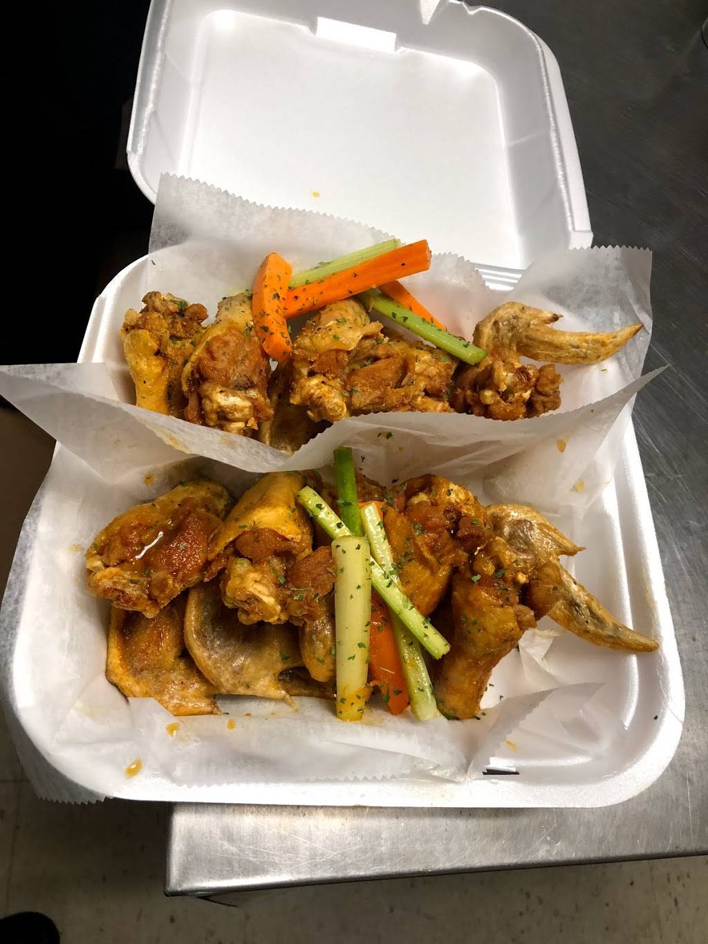 Crumpy’s Hot Wings Park & Getwell | 3950 Park Ave, Memphis, TN 38111 | Phone: (901) 454-3386