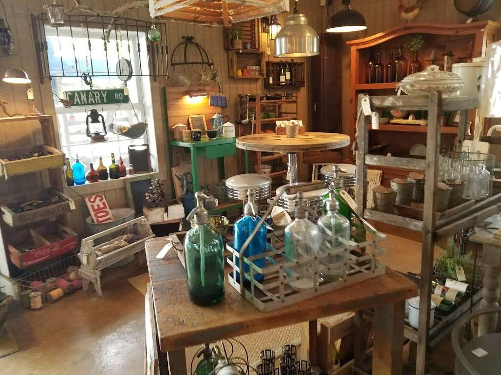 Rust and Feathers | 14928 James Monroe Hwy, Leesburg, VA 20176, USA | Phone: (703) 737-6700