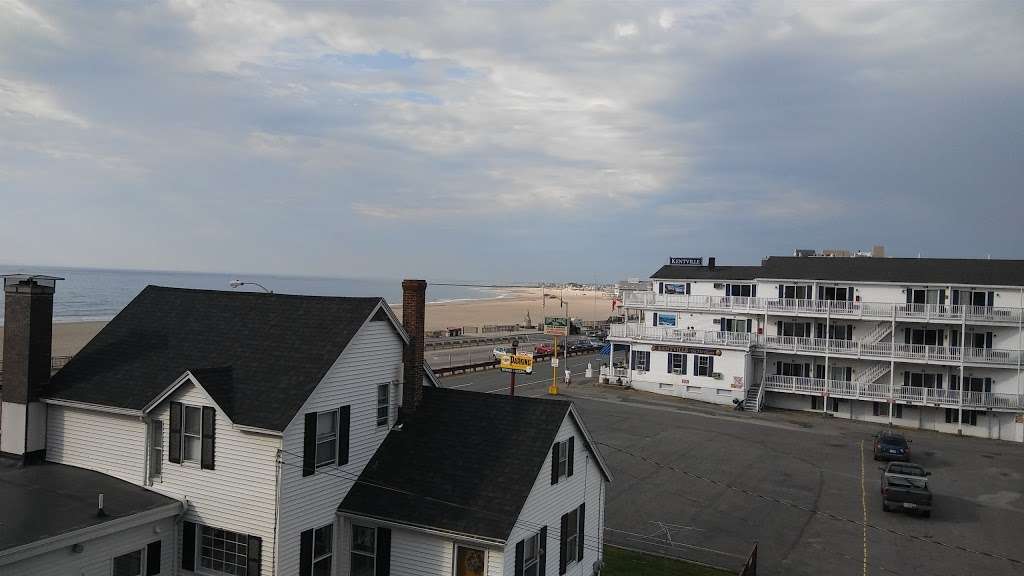 Hampton House Hotel | 333 Ocean Blvd, Hampton, NH 03842 | Phone: (603) 926-1033