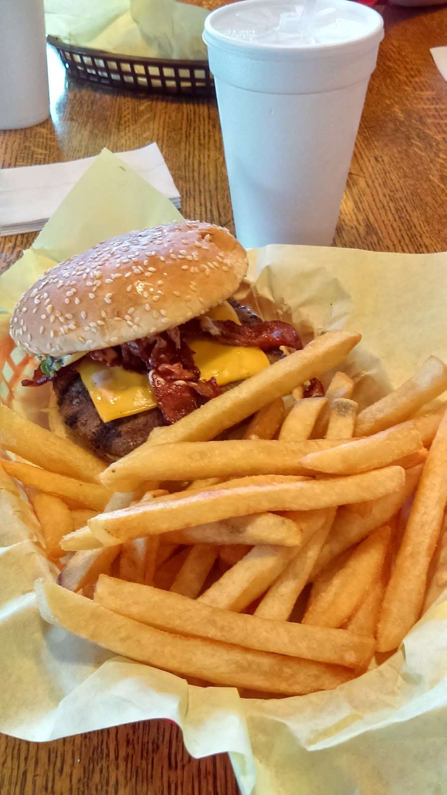 NGL Burgers | 382 S Chambers Rd, Aurora, CO 80017 | Phone: (303) 752-2521