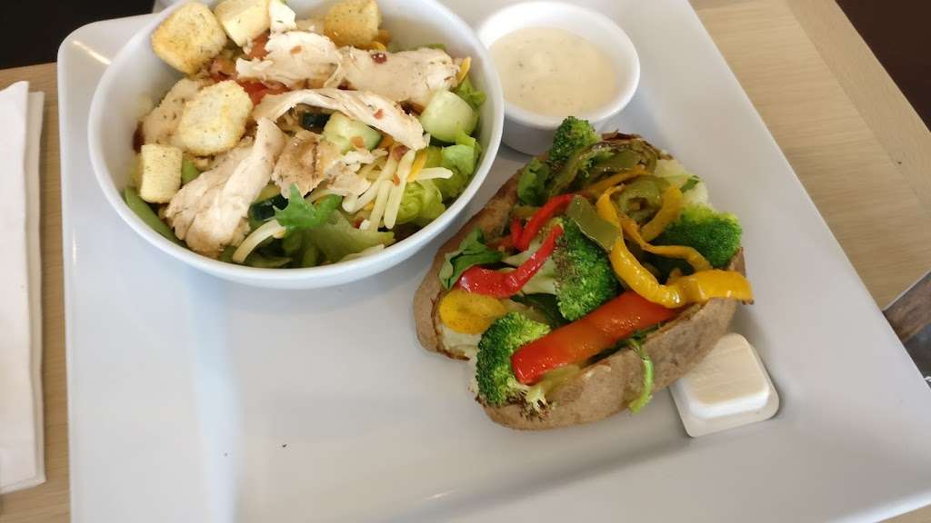 McAlisters Deli | 13517 University Blvd c200, Sugar Land, TX 77479, USA | Phone: (281) 778-8870