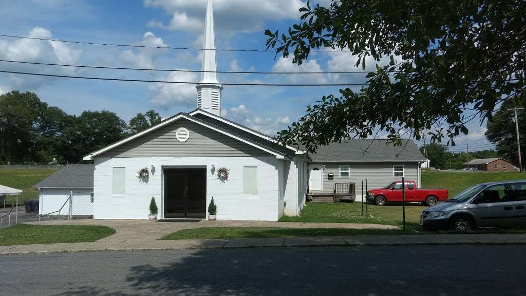 Emmanuel Freewill Baptist Church | 208 N Spargo St, Dallas, NC 28034, USA | Phone: (704) 922-9756