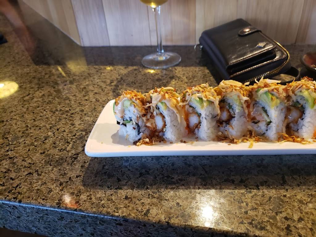 Sushi Lounge | 1310 Rosecrans St, San Diego, CA 92106, USA | Phone: (619) 501-5982