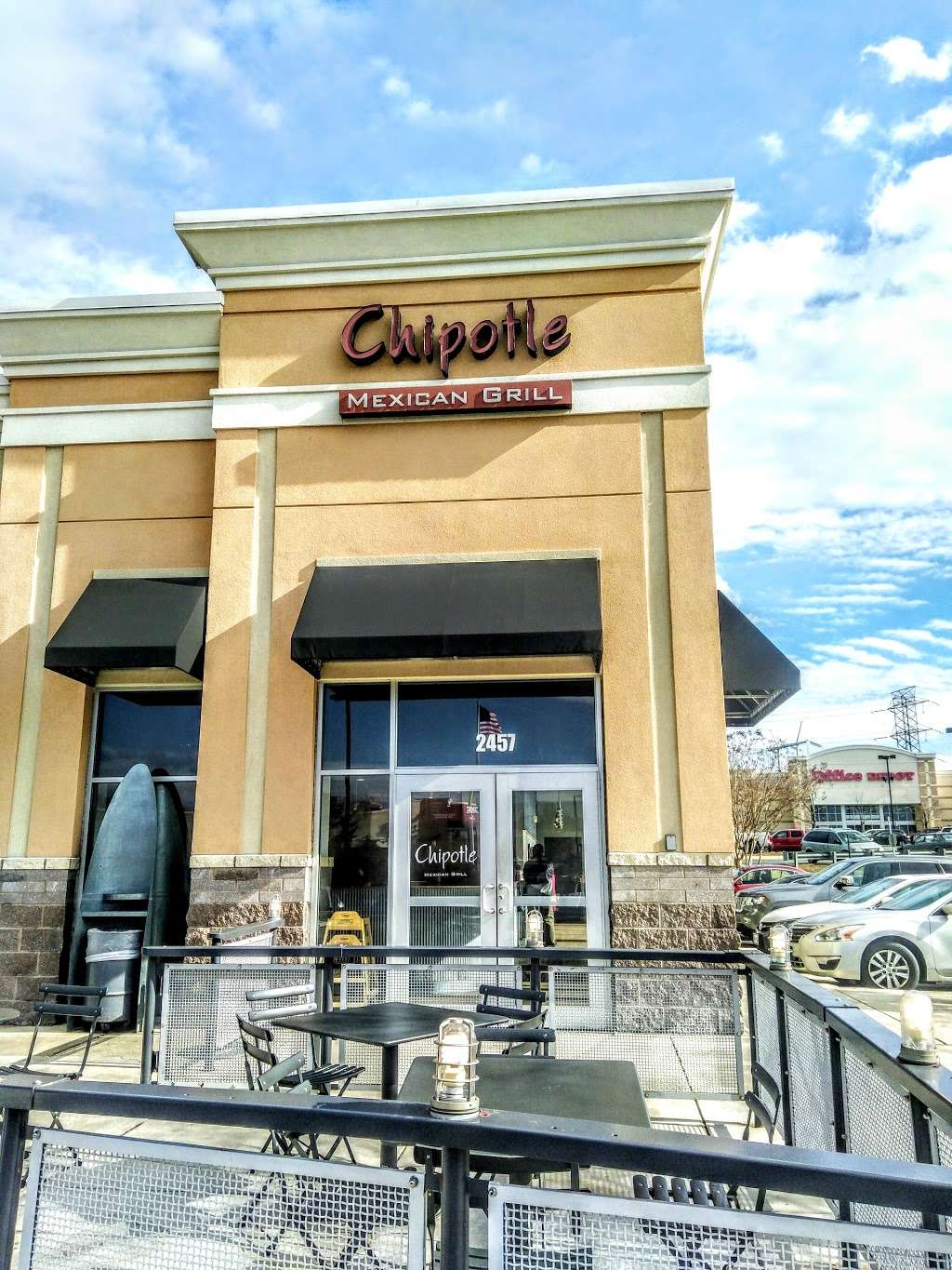 Chipotle Mexican Grill | 2457 Prince William Pkwy, Woodbridge, VA 22192, USA | Phone: (703) 490-9746