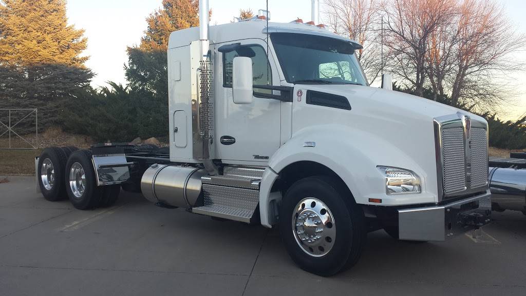 MHC Kenworth - Lincoln | 201 SW 27th St, Lincoln, NE 68522, USA | Phone: (855) 273-0898