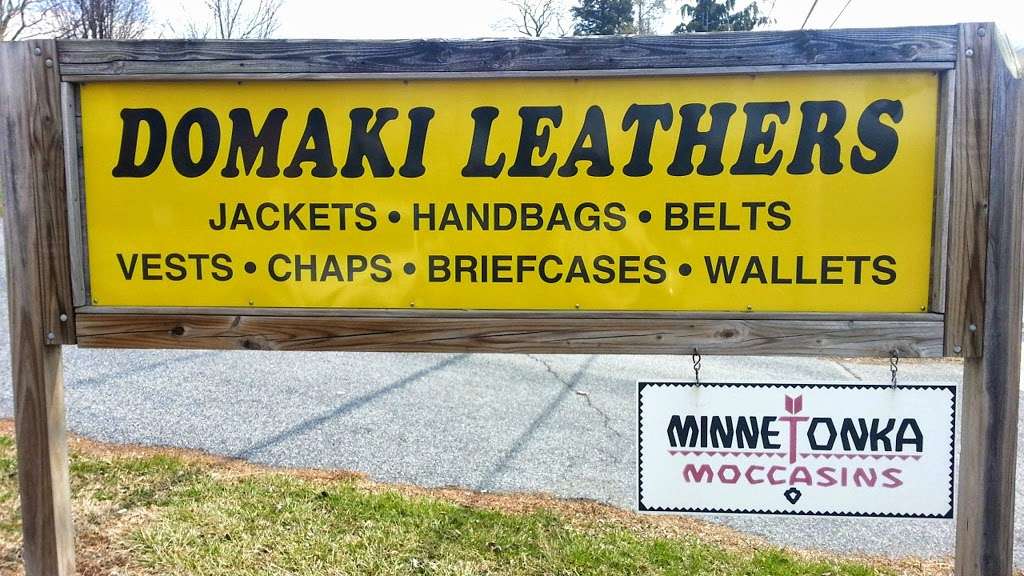 Domaki Leathers | 85 W Main St, Leola, PA 17540, USA | Phone: (717) 656-3201