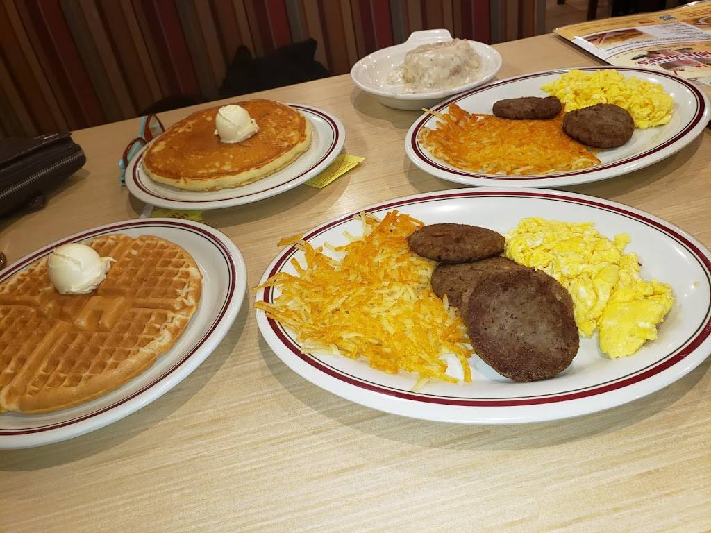 Huddle House | 6616 Milwaukee Ave #100, Lubbock, TX 79424, USA | Phone: (806) 687-2257