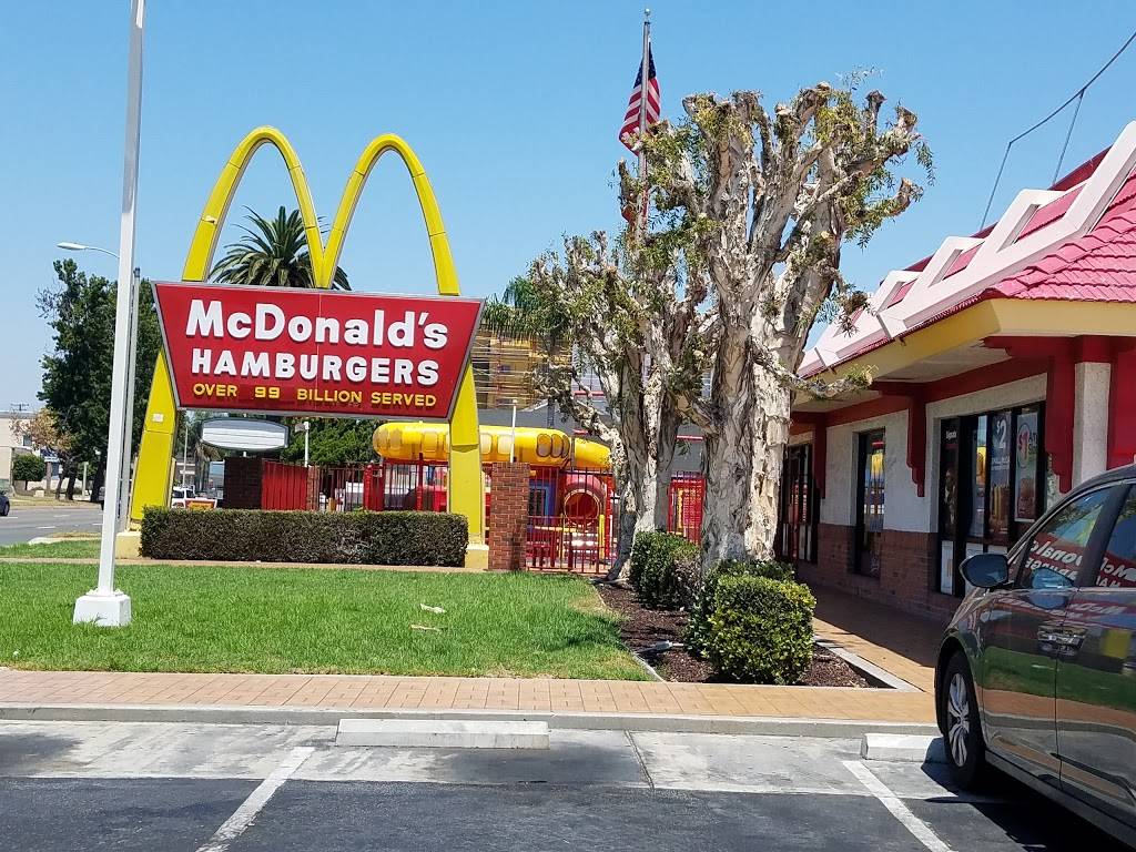 McDonalds | 5900 Beach Blvd, Buena Park, CA 90621, USA | Phone: (714) 523-3542