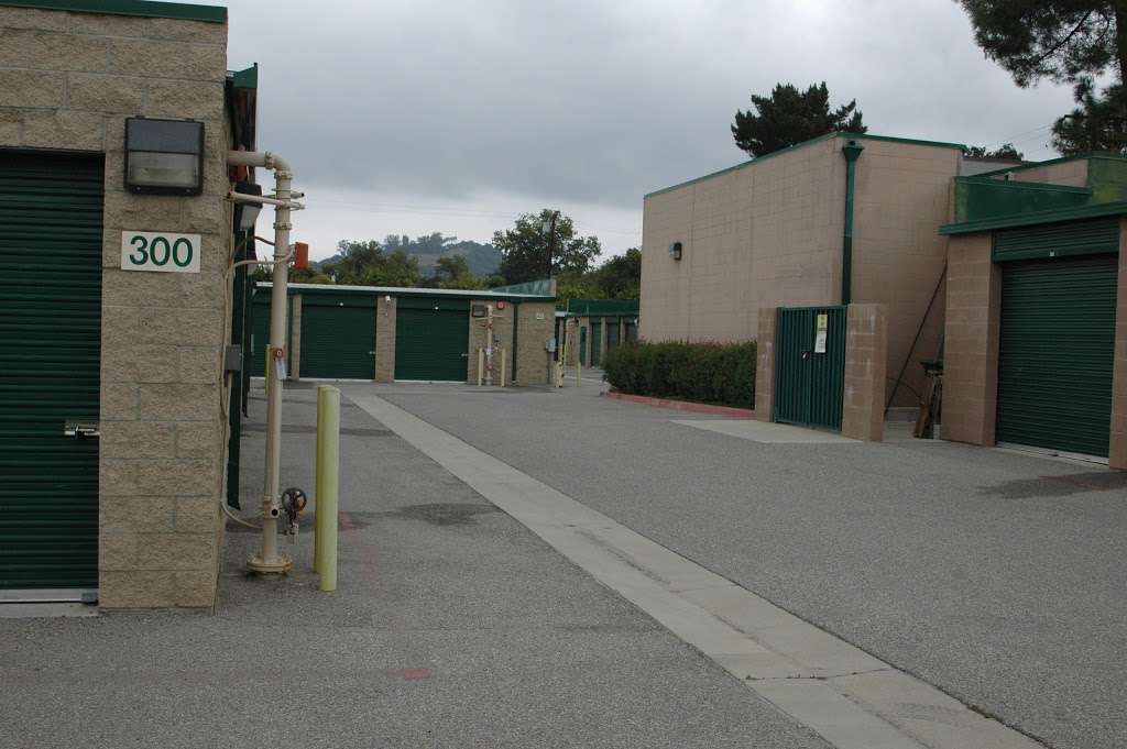 Oak View Self Storage | 65 Portal St, Oak View, CA 93022, USA | Phone: (805) 649-5533