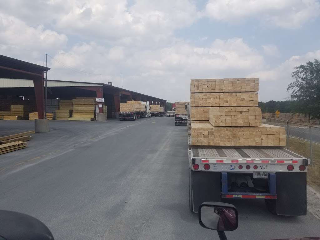 CM Lumber Shipping and Receiving entrance | Pageland, SC 29728, USA