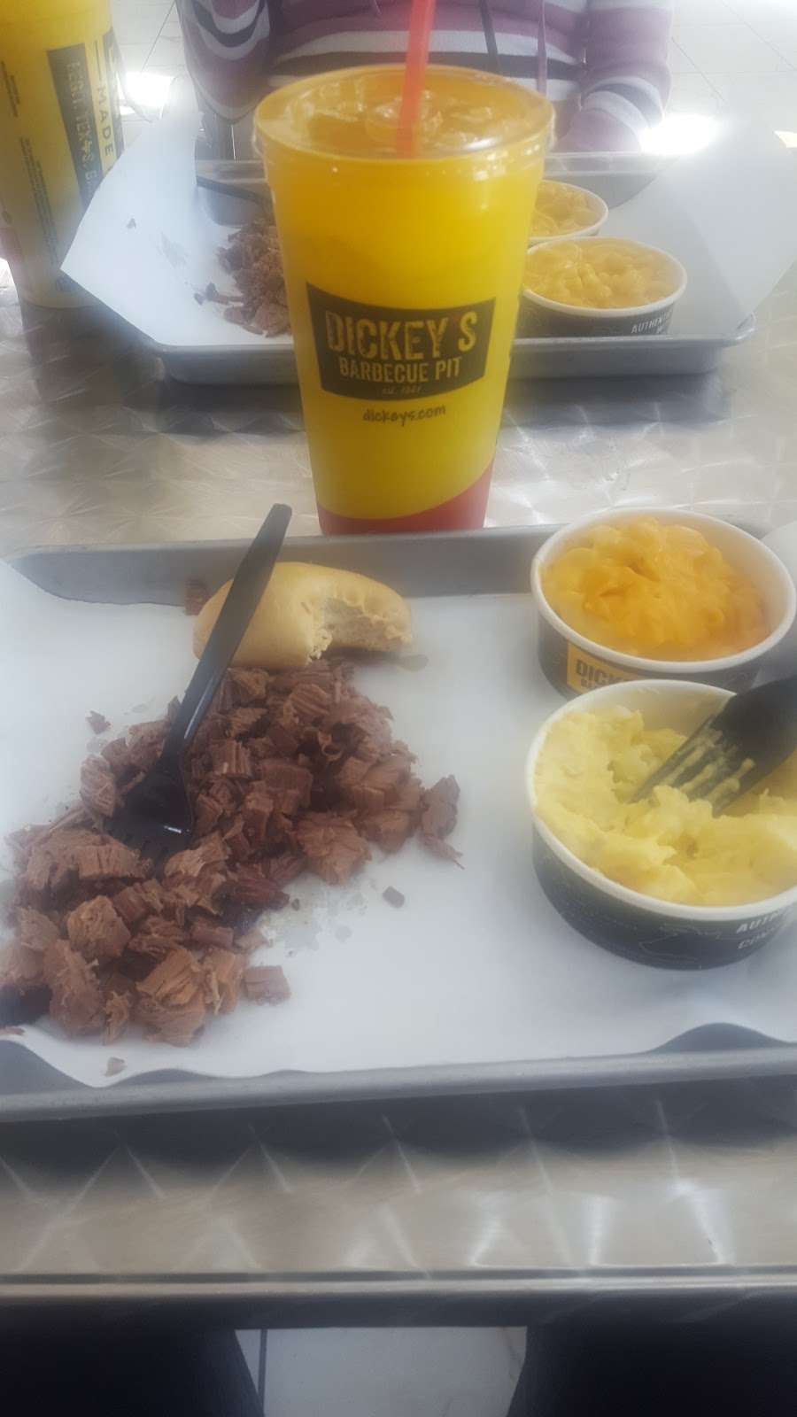 Dickeys Barbecue Pit | 10103 S Sam Houston Pkwy E, Houston, TX 77075, USA | Phone: (832) 781-8081