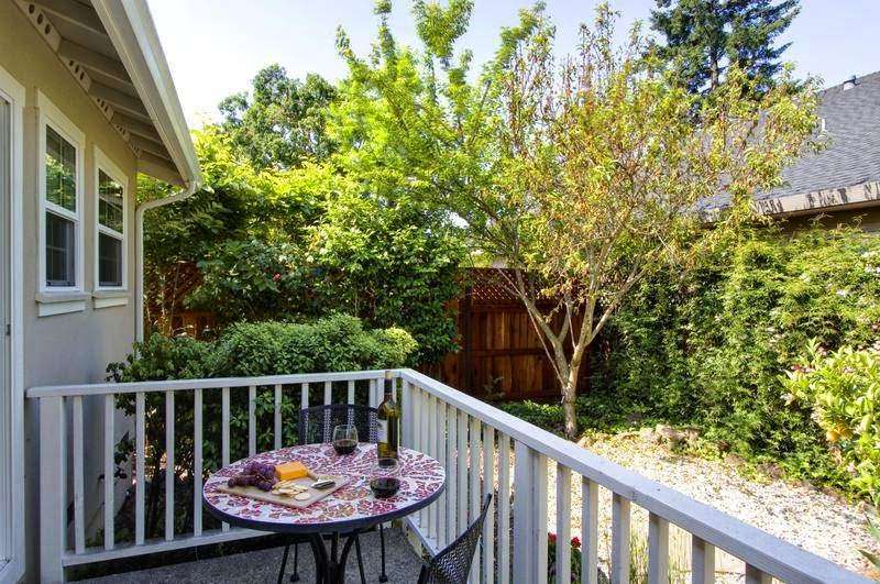 Sonoma Square Cottage Vacation Rental House | 785 Austin Ave, Sonoma, CA 95476, USA | Phone: (707) 939-5785