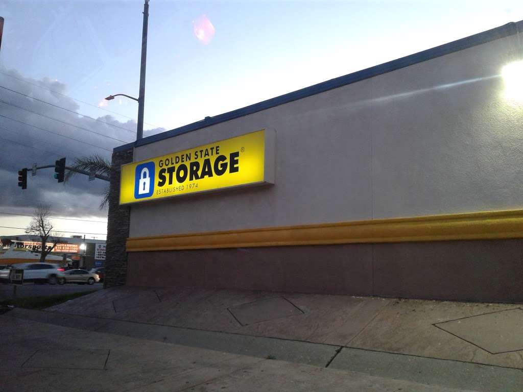 Golden State Storage - Roscoe | 15655 Roscoe Blvd, North Hills, CA 91343, USA | Phone: (818) 206-1327