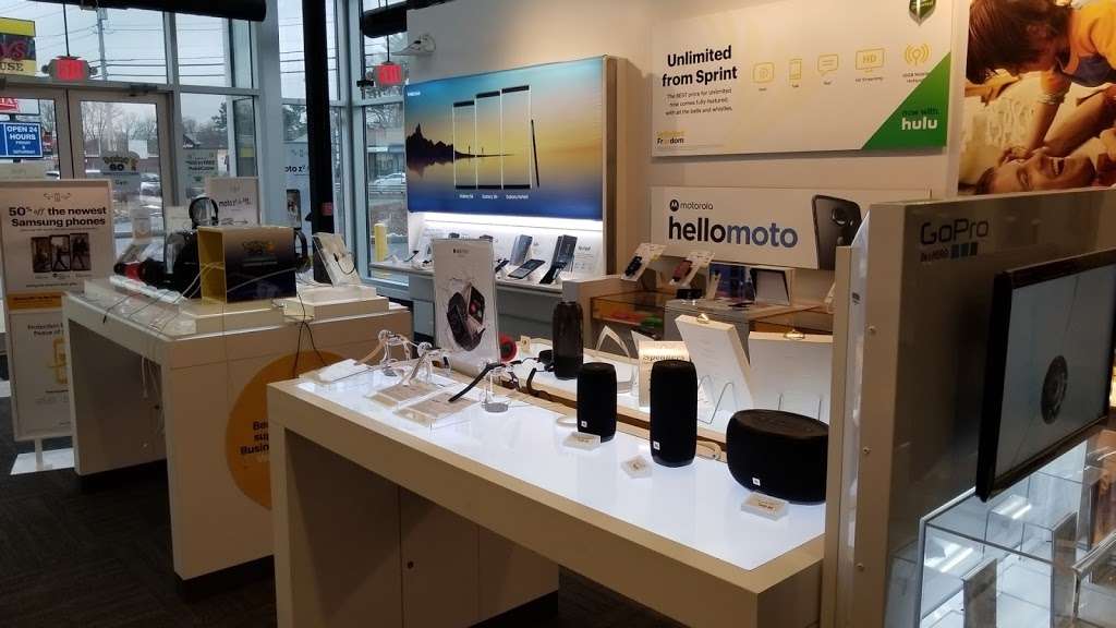 Sprint Store | 114 Broadway, Saugus, MA 01906 | Phone: (781) 233-7676