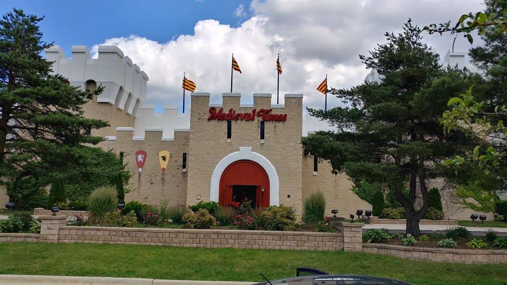 Medieval Times Dinner & Tournament | 2001 N Roselle Rd, Schaumburg, IL 60195, USA | Phone: (847) 882-1496