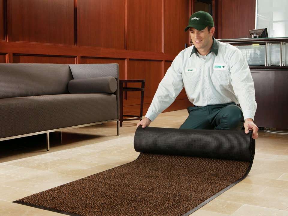 UniFirst Uniform Services - Phoenix | 104 N 14th St, Phoenix, AZ 85034, USA | Phone: (602) 253-1144