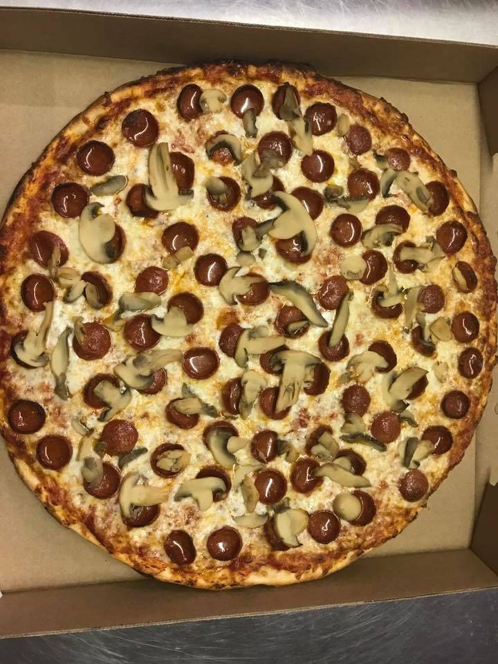 Chubbys Pizza | 16 French Lea Rd, West Seneca, NY 14224, USA | Phone: (716) 675-8600