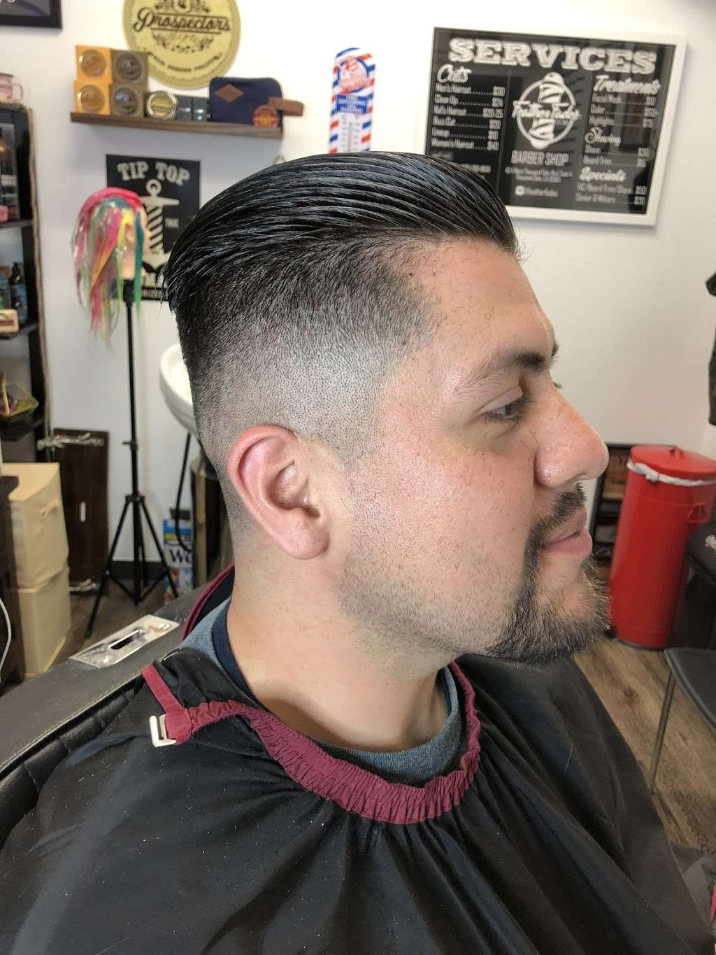 Feather Fades | 43 W Thousand Oaks Blvd, Thousand Oaks, CA 91360, USA | Phone: (805) 874-5601