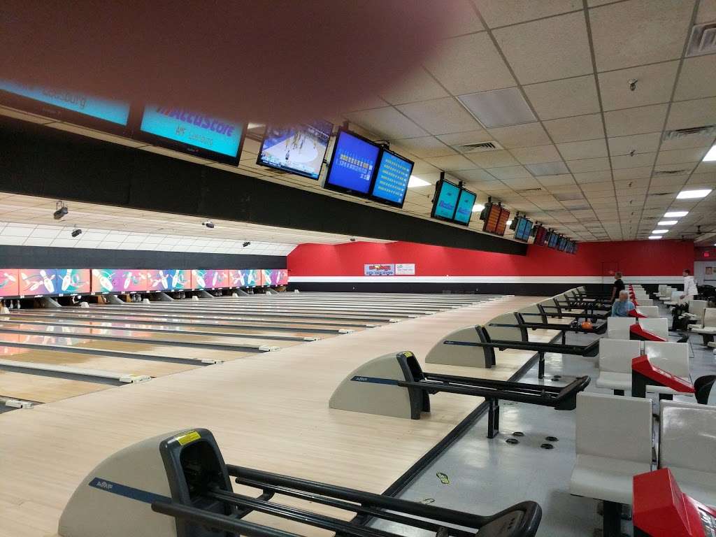 AMF Leesburg Lanes | 2813 W Main St, Leesburg, FL 34748 | Phone: (352) 787-3335