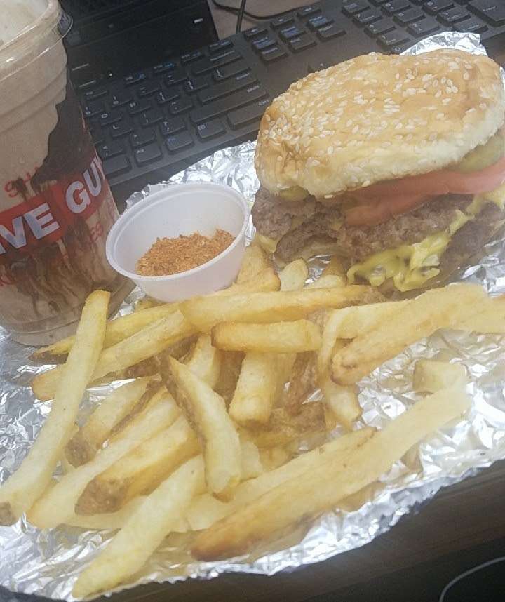 Five Guys | 9620 S Ridgeland Ave, Chicago Ridge, IL 60415, USA | Phone: (708) 346-0380