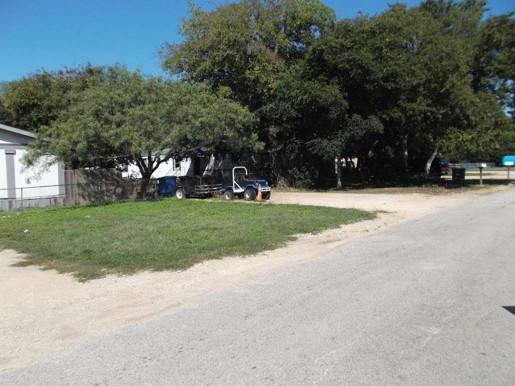 Heidelberg Mobile Home Park | 9607 Heidelberg St, San Antonio, TX 78233 | Phone: (210) 264-6475