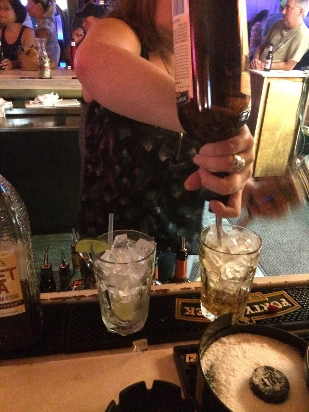 Tommys Oasis Bar & Karaoke | 8115 S Cooper St, Arlington, TX 76001, USA | Phone: (817) 453-5645