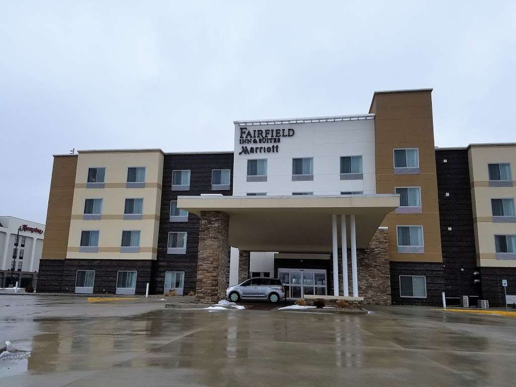 Fairfield Inn & Suites by Marriott Anderson | 2400 E 64th St, Anderson, IN 46013, USA | Phone: (765) 374-6300