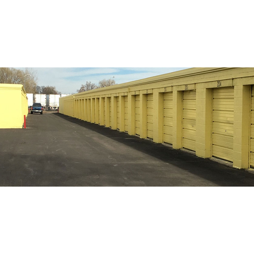 Loveland Self Storage | 406 S Lincoln Ave, Loveland, CO 80537, USA | Phone: (970) 667-3326