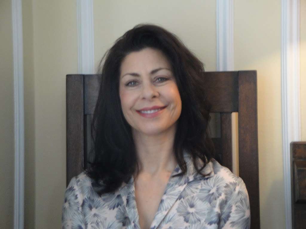 Lise Schiffer, LCSW | 6900 N Campbell Ave, Chicago, IL 60645, USA | Phone: (773) 508-5301