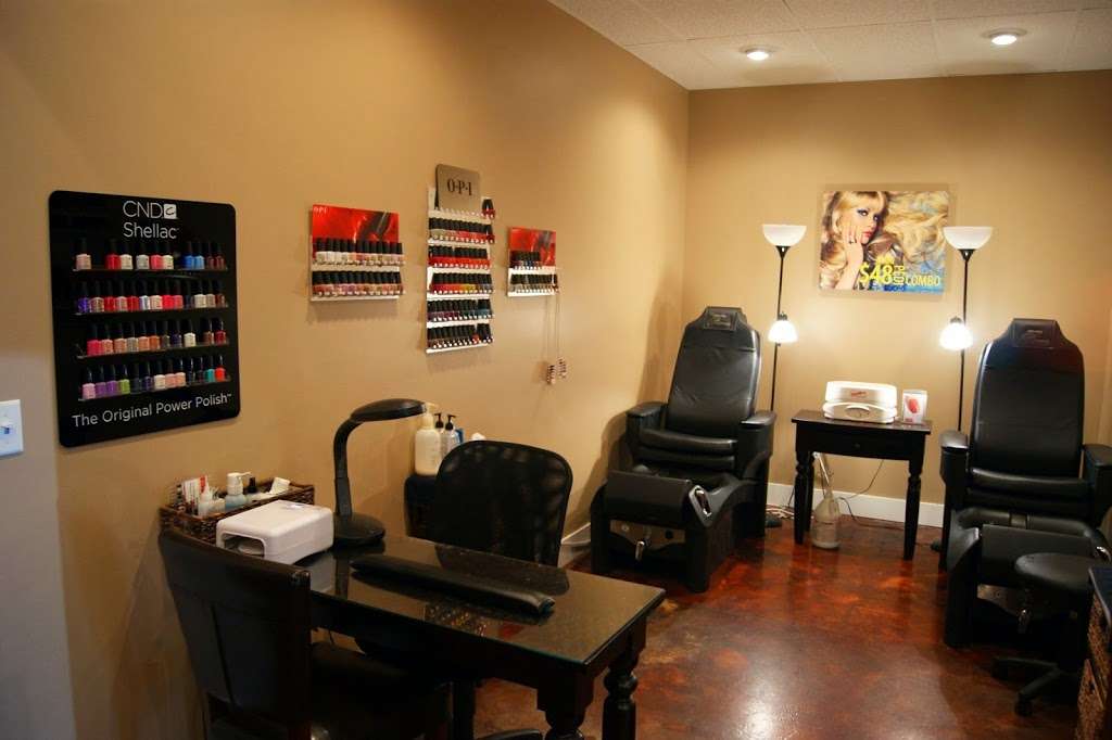 Roots Salon | 5711 Broad St, Greendale, WI 53129, USA | Phone: (844) 550-0761