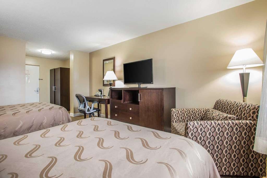 Quality Inn OHare Airport | 3801 Mannheim Rd, Schiller Park, IL 60176, USA | Phone: (847) 678-0670