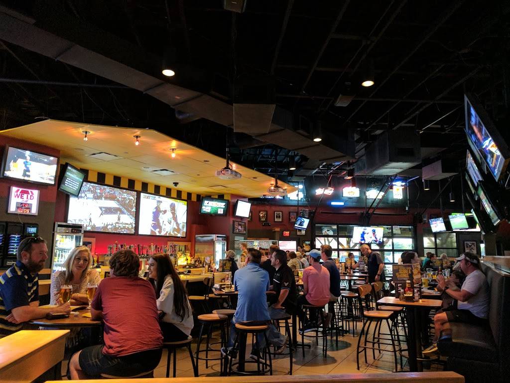 Buffalo Wild Wings | 1525 William D Tate Ave, Grapevine, TX 76051, USA | Phone: (817) 481-9464