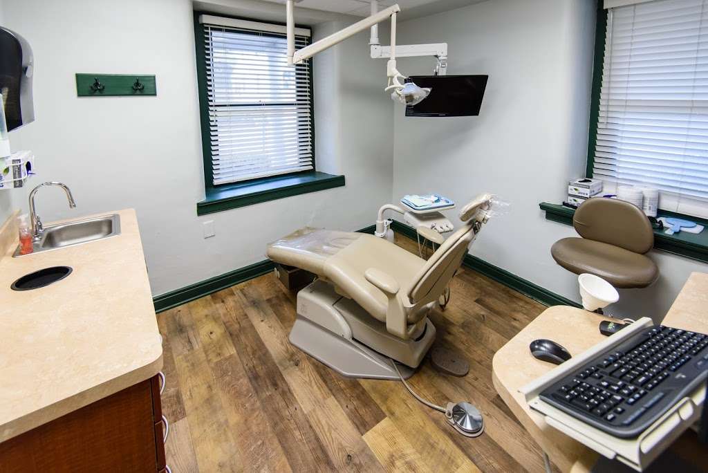 J. Brooke Lewis DMD Family Dentistry | 103 E Main St, Silverdale, PA 18962 | Phone: (215) 257-1100