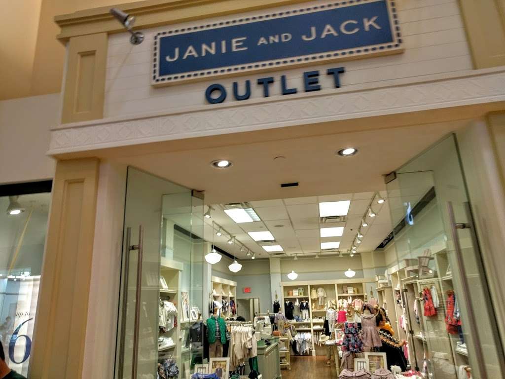 Janie and Jack Outlet | 3000 Grapevine Mills Pkwy #425, Grapevine, TX 76051, USA | Phone: (972) 355-1974