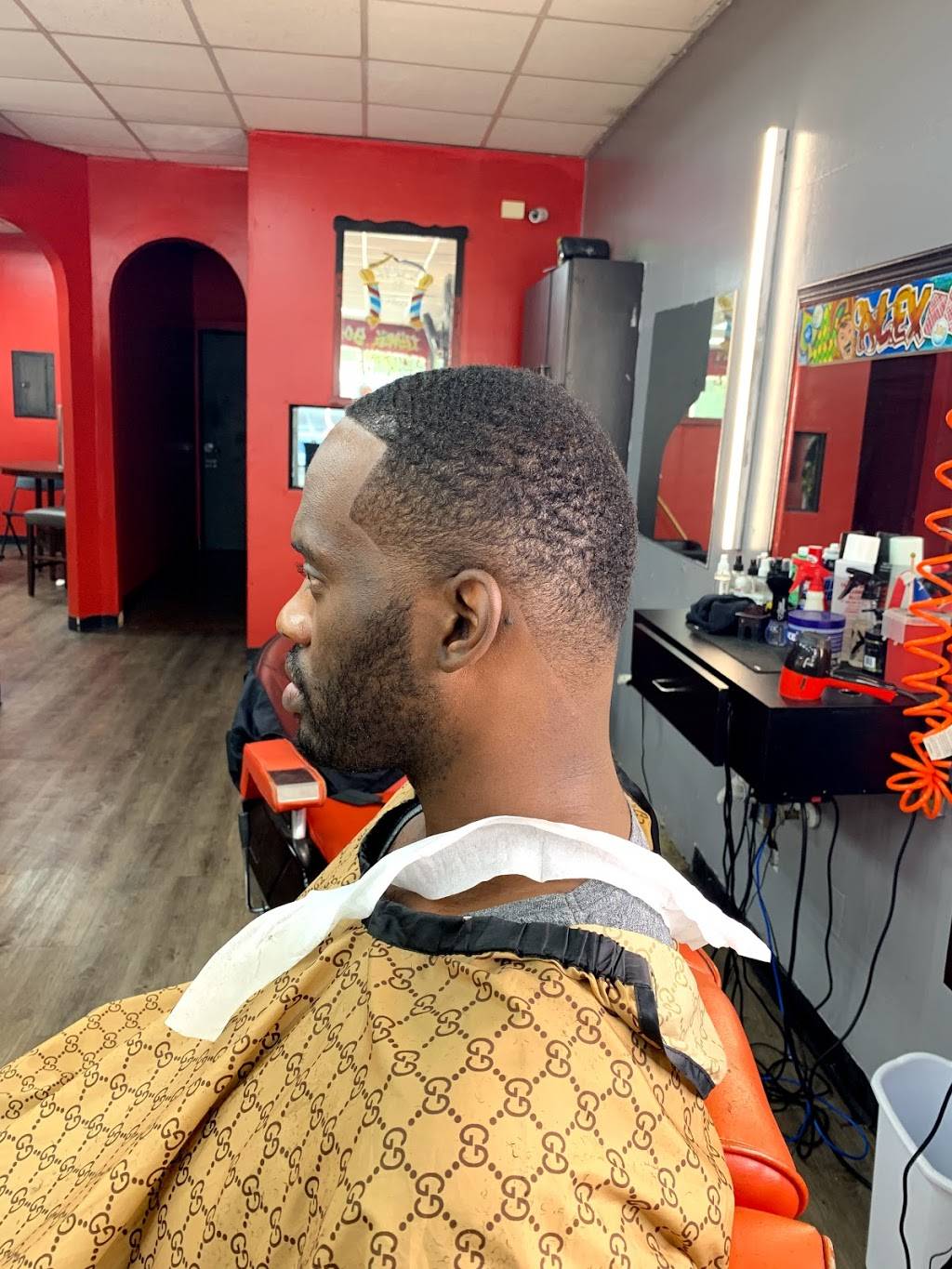 Ernie p master barber | 5975 Timuquana Rd, Jacksonville, FL 32244, USA | Phone: (904) 333-7981