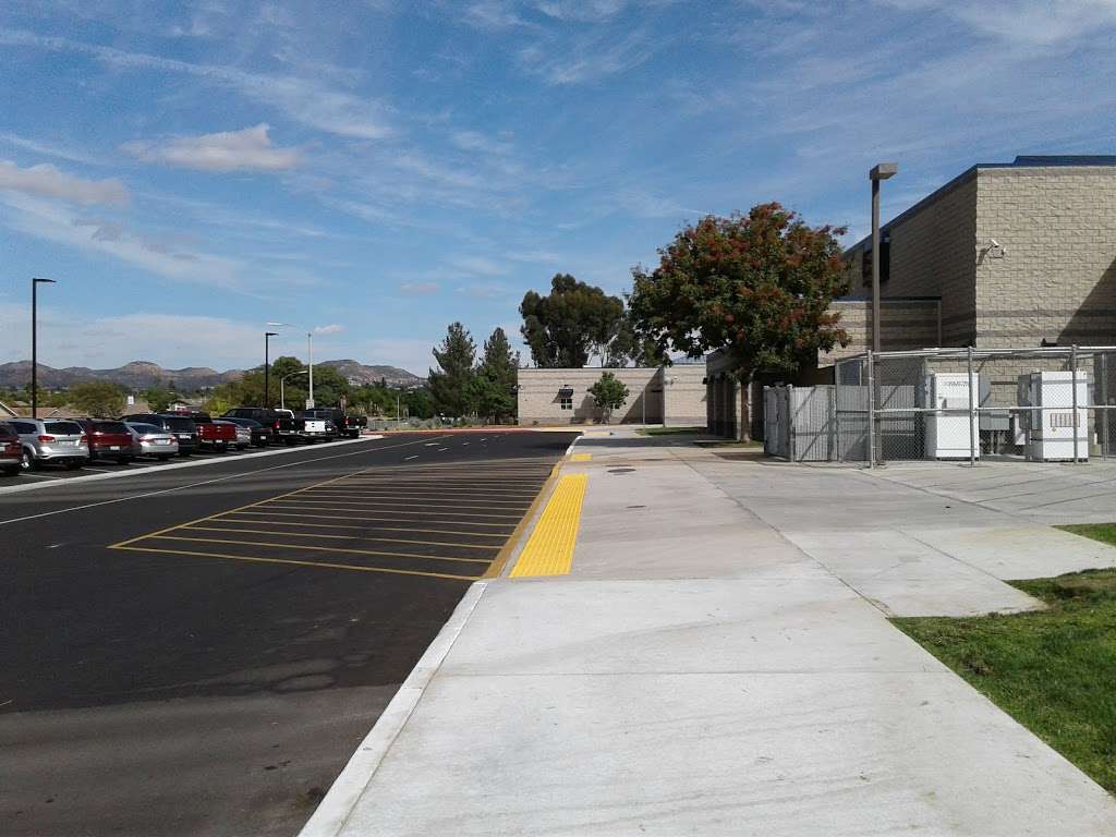 Thompson Middle School | 24040 Hayes Ave, Murrieta, CA 92562, USA | Phone: (951) 696-1410