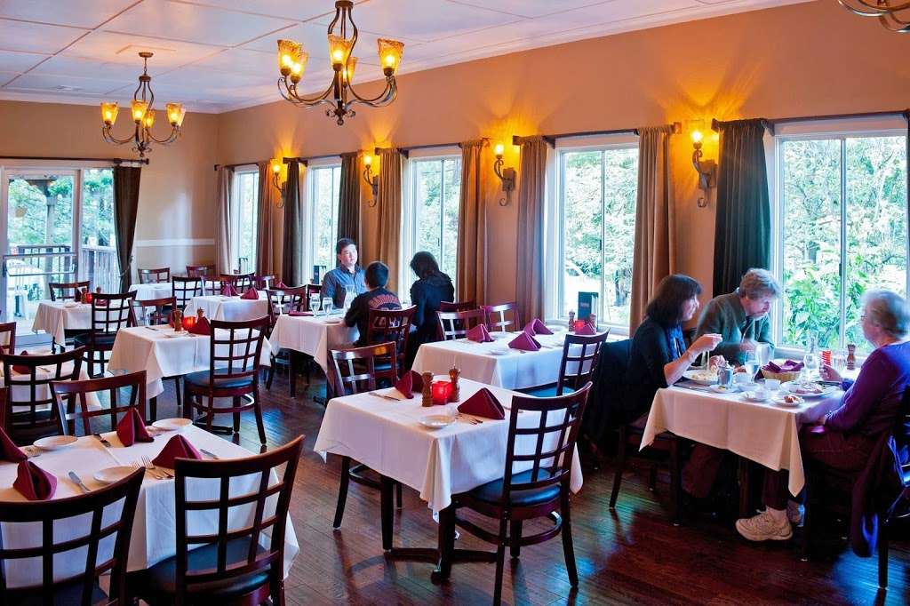 The Lodge Restaurant at Deer Park Villa | 367 Bolinas Rd, Fairfax, CA 94930, USA | Phone: (415) 456-8084