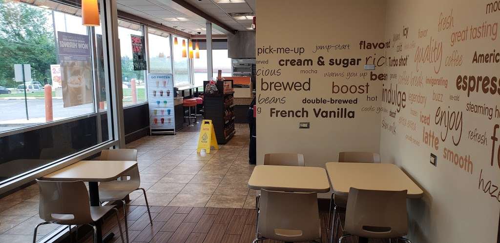 Dunkin Donuts | 2130 Bloomingdale Rd, Glendale Heights, IL 60139, USA | Phone: (847) 648-4941