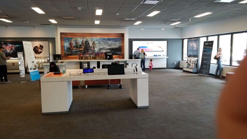 AT&T Store | 11380 Pines Blvd, Pembroke Pines, FL 33026, USA | Phone: (954) 430-7052